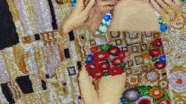 «Поцелуй» - набор для вышивания бисером