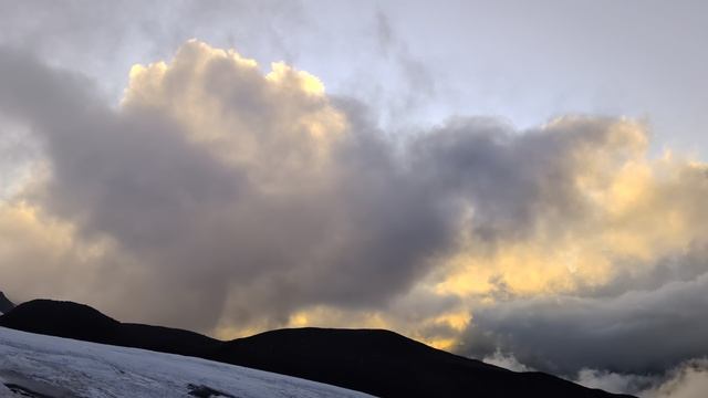 Эльбрус в горизонте