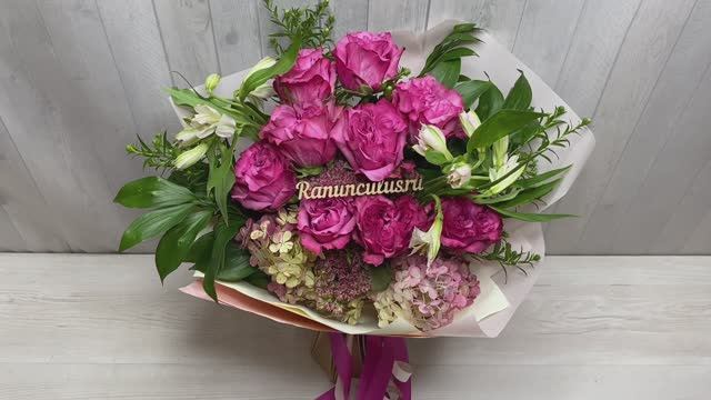 Букет из роз Кантри Блюз и альстромерий смотреть онлайн