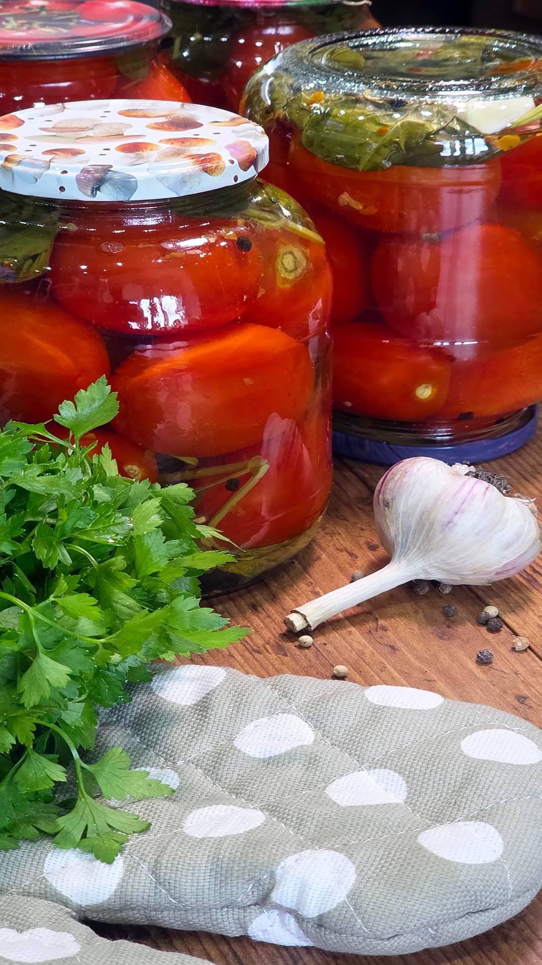 Маринованные помидоры с базиликом на зиму смотреть онлайн