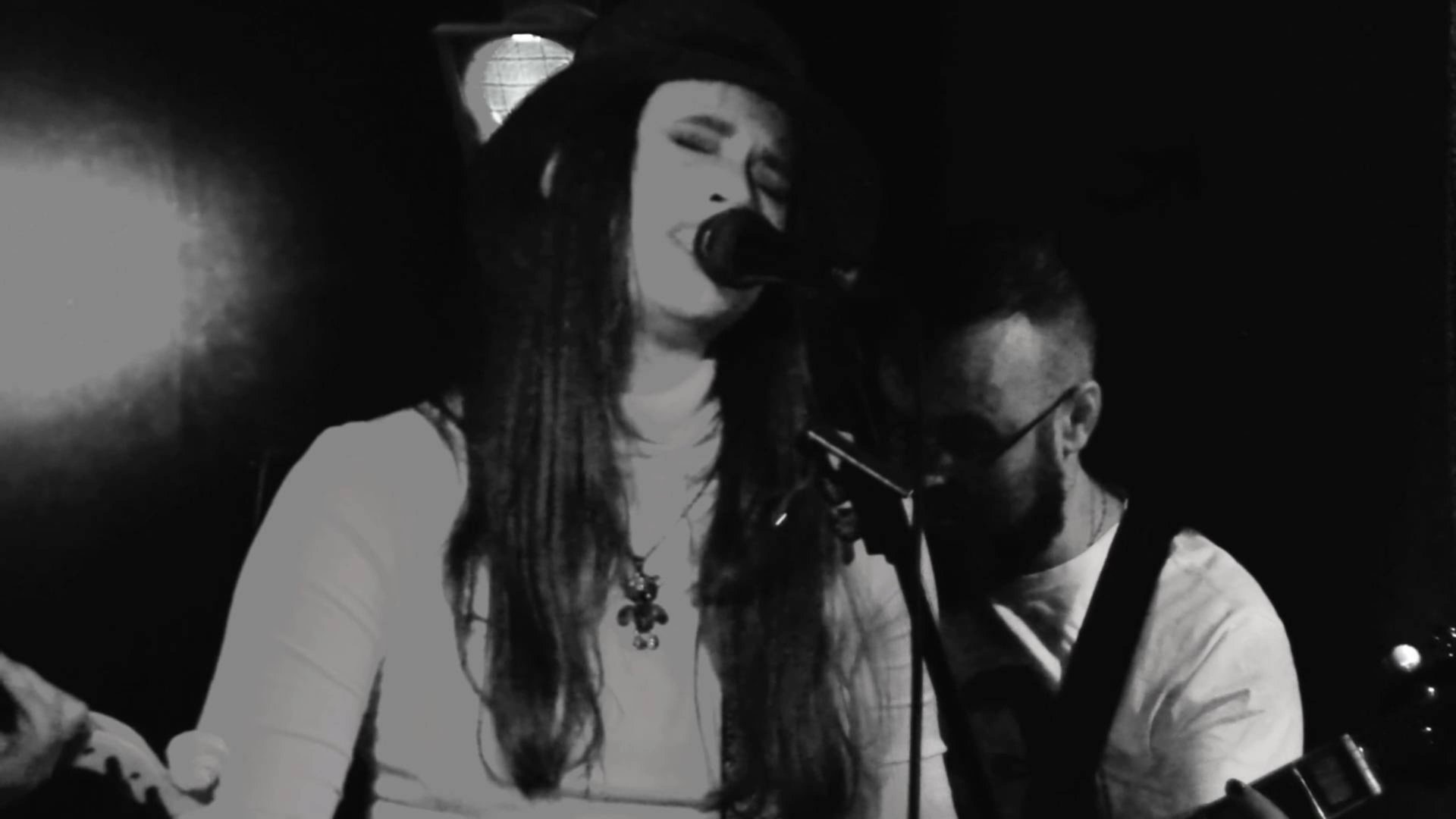 Полина Баранкова - Трудно быть Богом смотреть онлайн