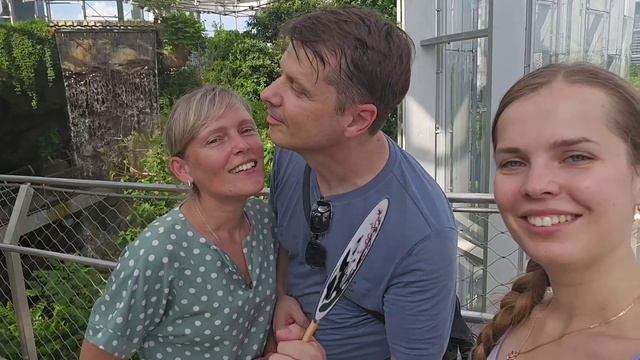 Шанхай, Гонконг