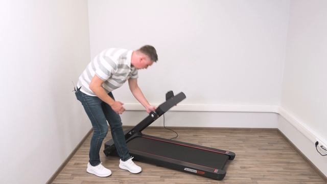 Беговая дорожка Titanium Masters Slimtech C350 смотреть онлайн