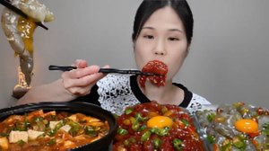 🔥🍲 Мукбанг и Mukbang : СУП ИЗ ПРЕСНОВОДНЫХ КРЕВЕТОК! 🦐 обычные и острые креветки