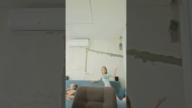 Первое видео смотреть онлайн