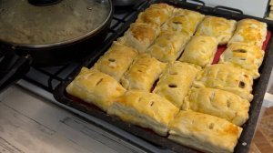 Готовим наши  Волжские булочки Славянки! И прогуляться надо !