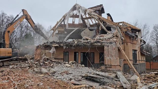 Демонтаж коттеджа