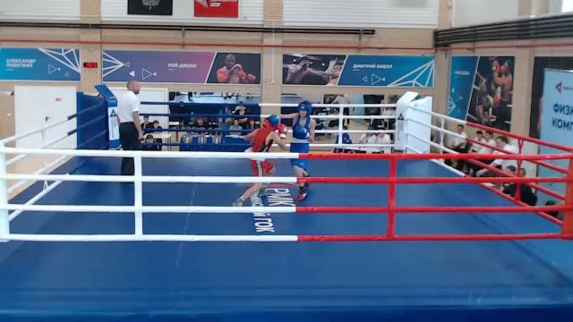 Областные соревнования по боксу среди юношей 13-14 лет, посвященные дню рождения ФОК смотреть онлайн
