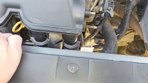 Замена патрубка сапуна "Весты" без снятия ресивера.