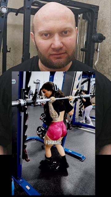 Девушка тренер запрещает выполнять приседания Сумо в машине Смита смотреть онлайн