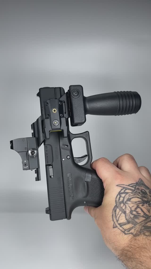 Четырехсторонняя база крепления прицела и ЛЦУ для пистолета