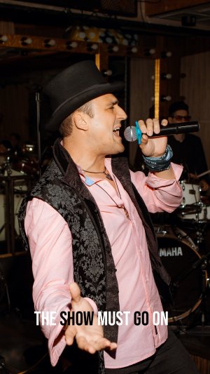 Queen - The Show Must Go On (karaoke cover)