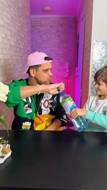 Пранк над Папой 🫰🏽 смотреть онлайн