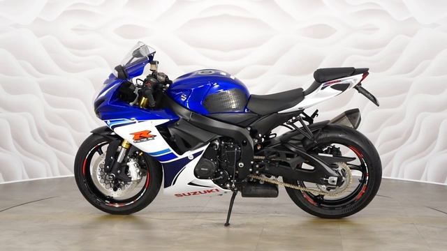 SUZUKI GSX-R 750 Vin JS1C41111G0100067