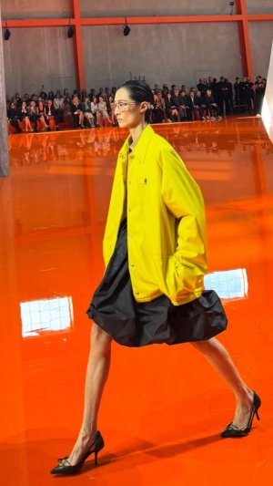 Показ Prada весна-лето 2026