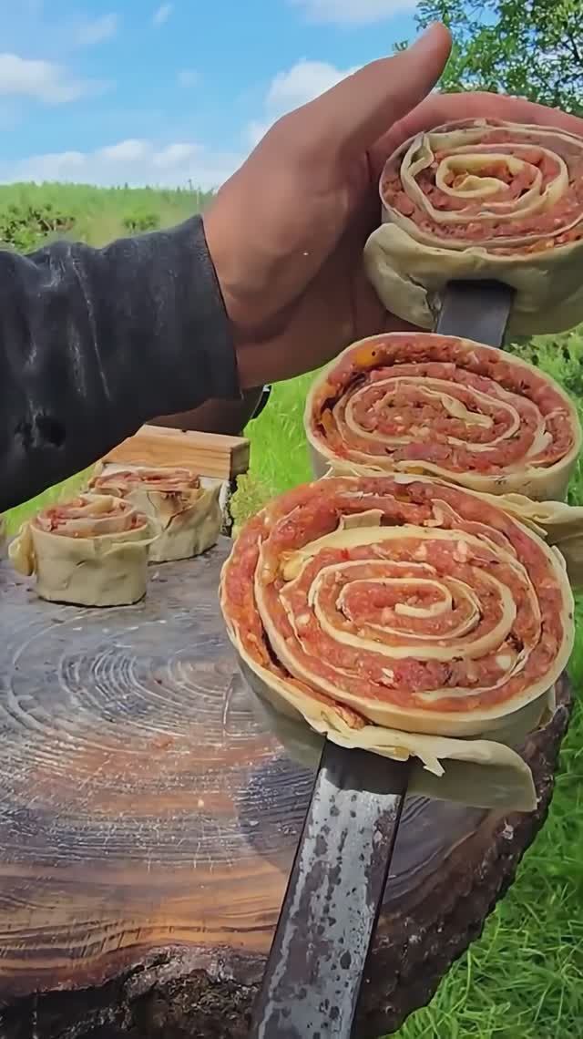 ФАРШИ ИЗ ГОВЯЖЬЕГО ФАРША в Fire on SWORDS 🔥🥩 смотреть онлайн