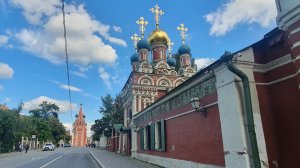 Храм Успения Пресвятой Богородицы в Гончарах 1654 год, с Чудотворной иконой Божией Матери Троеручица