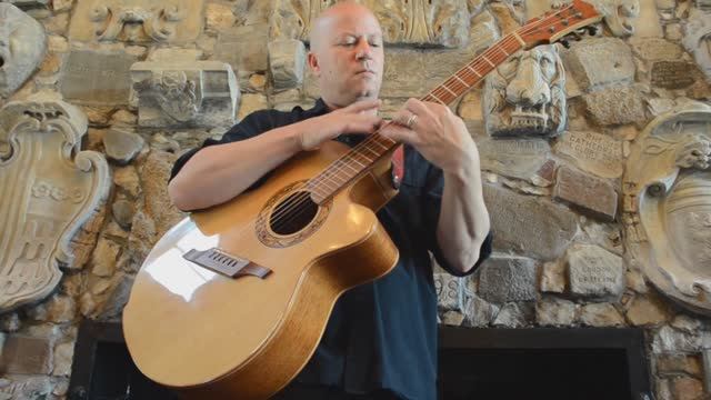 Спенсер Эллиотт - Турнир [c50a878e20ec0b3ad7bafae6f2ba2204] [1080p]