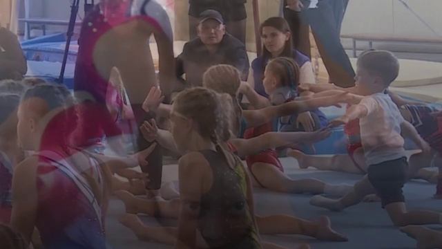 Олимпийская чемпионка по спортивной гимнастике провела мастер-класс в Хабаровске смотреть онлайн