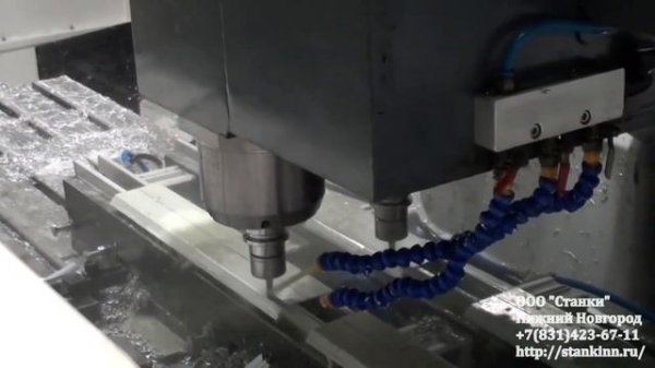 Станок для фрезерования сверления нарезания резьбы в алюминиевом профиле