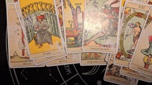 ТАРО РАСКЛАД\ КТО В ШОКЕ ОТ ПРОИСХОДЯЩЕГО?!