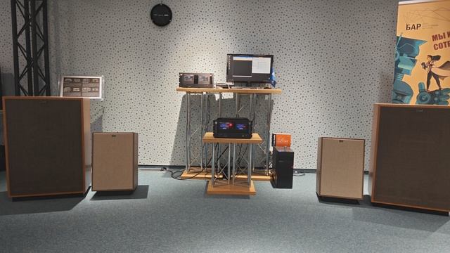 1 - Демонстрация звучания... Klipsch Cornwall + T.H.E. (на телефон) смотреть онлайн