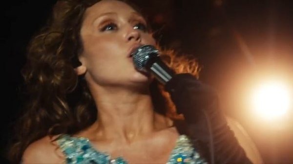 Miley Cyrus - Billions Club (Live)