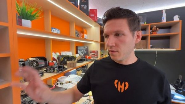 Что происходит в HappyPC? Обрывки компьютерных историй!