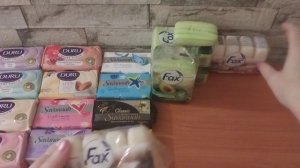 Распаковка туалетного мыла.