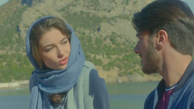 КОНЬ ИЗАБЕЛЛОВОЙ МАСТИ - 1 серия смотреть онлайн