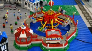 делаю парк аттракционов из Lego