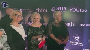 Слабослышащая женщина-криптолидер на Премии FB «Люди года»