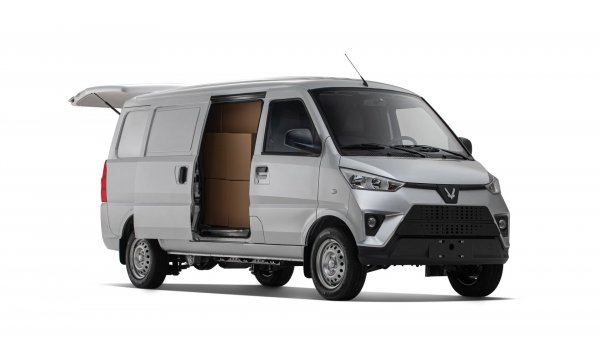 Автомобиль SOVA 25 - обзор коммерческого электромобиля