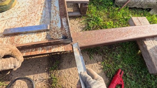 Изготовление металлической двери.