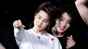 🌟✨ "Чонгук и Чимин: Мода,мечты и история на всемирной неделе моды!"