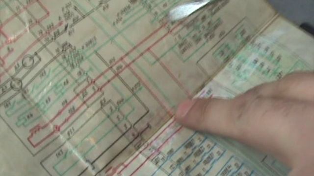 10. Срабатывает АЗВ №298-299. Электровоз Чс4т