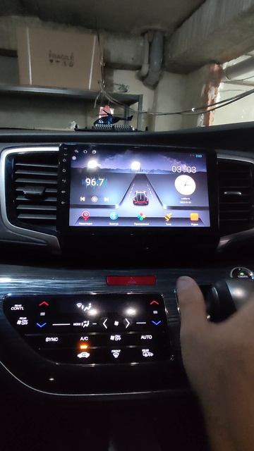 андроид магнитола на Honda Odyssey 2015 год с подключением штатной камеры к андроиду