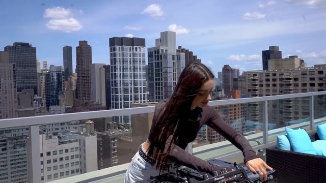 Korolova - Live @ New York, USA 2024  (Melodic Techno &  Progressive House Mix)