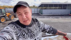 Привезли щебень чтоб трава не росла