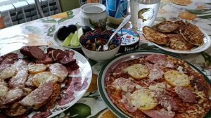 ИДЁМ В ГОСТИ НЕСЕМ ГОСТИНЦЫ ИЗ ГЕРМАНИИ, СПАСИБО🙏💕