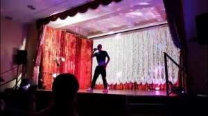 Плачет девушка в автомате (Оскар Фельцман - Андрей Вознесенский)