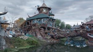 Строительство гостевого домика оформление декор из  арт бетона. по деревянному дому .