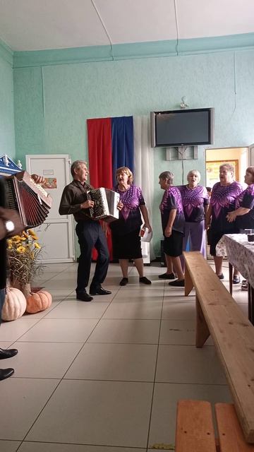 ДОЛГО МНОЮ ЛЮБОВАЛСЯ... смотреть онлайн