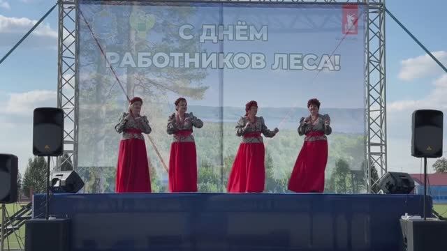 Народный вокальный ансамбль "Сударушка" "СТАНЕТ НАШЕЙ МАРЬЮШКА" (музыка и слова Ирины Скибиной) смотреть онлайн