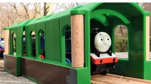 Паровозик Томас помогает своим друзьям, добраться до дома . Видео для детей.#дети#видеодлядетей
