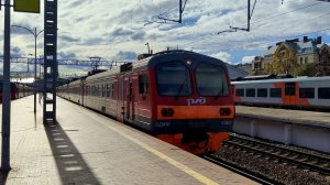 ЭД4М 0369 сообщением СПб - Белоостров, отправляется с Финляндского вокзала. Приветливый машинист)