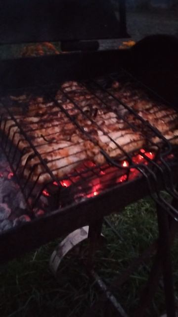 как подарить курицу на мангале