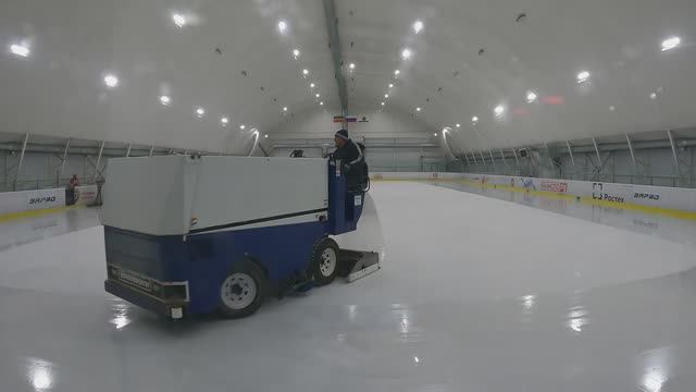 Хоккей 26.09.2025, Ледовый дворец Юдино смотреть онлайн