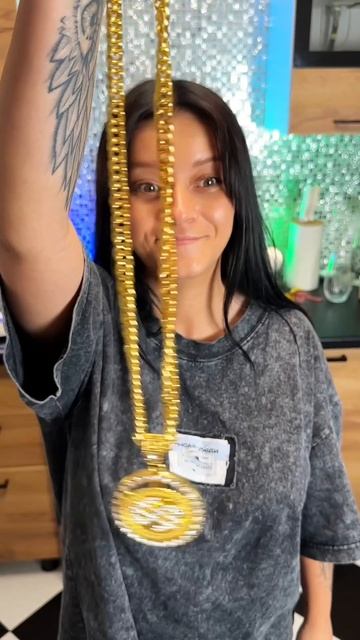 Чем она их накормила? 😉 смотреть онлайн