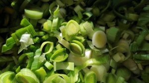 Лук-порей, полезные свойства, заготовка лука-порея на зиму 🤓🌞